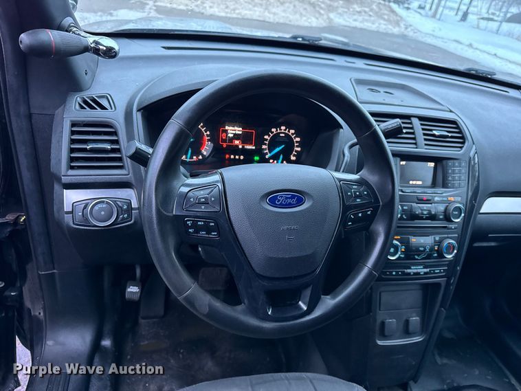 image for item ER0371 2018 Ford Explorer Police Interceptor SUV