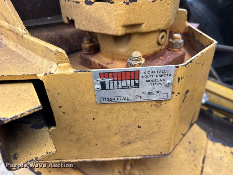 image for item ER0376 1997 New Holland 6635 tractor