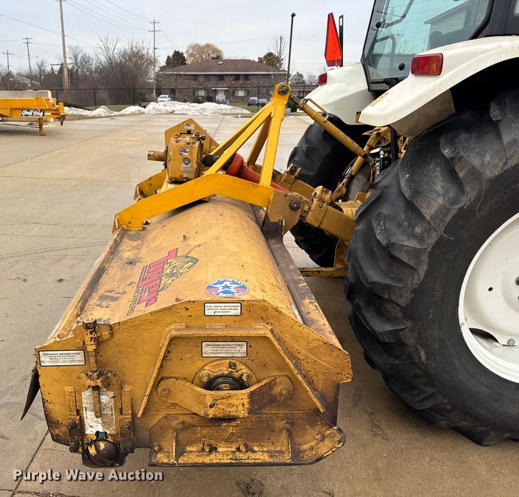 image for item ER0376 1997 New Holland 6635 tractor