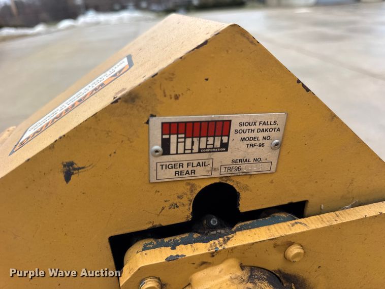 image for item ER0376 1997 New Holland 6635 tractor