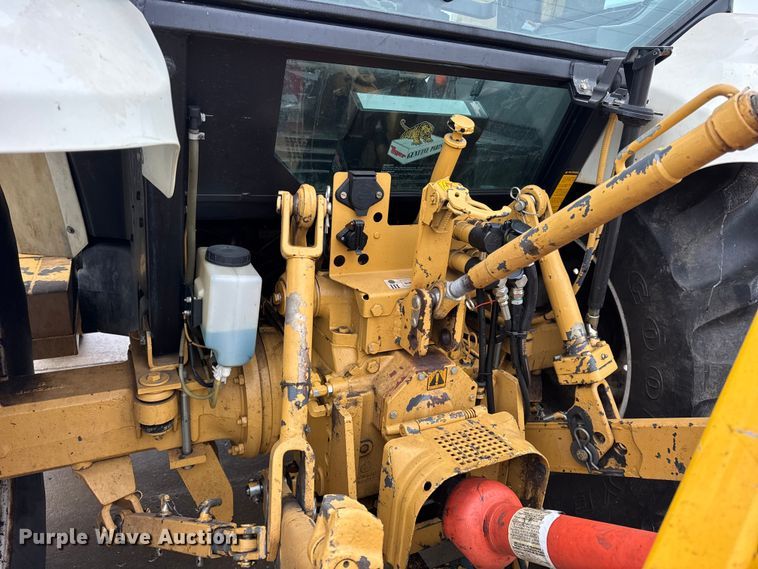image for item ER0376 1997 New Holland 6635 tractor