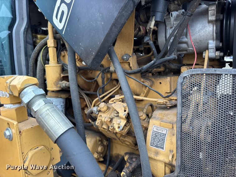 image for item ER0376 1997 New Holland 6635 tractor