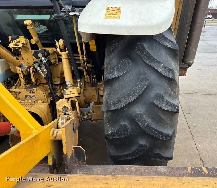 image for item ER0376 1997 New Holland 6635 tractor