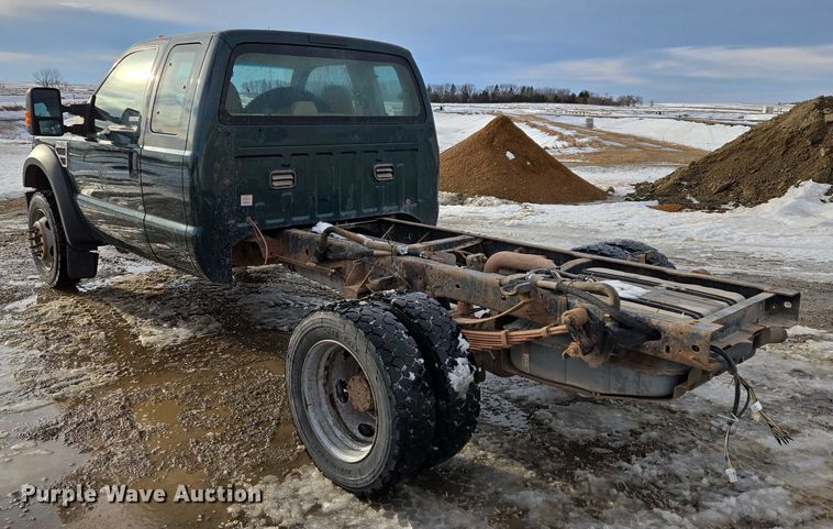 image for item ES2634 2008 Ford F450 truck cab and chassis