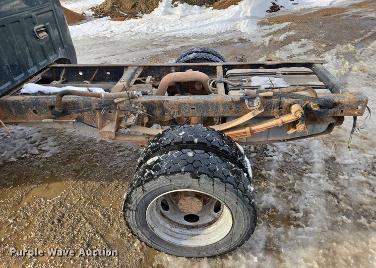 image for item ES2634 2008 Ford F450 truck cab and chassis