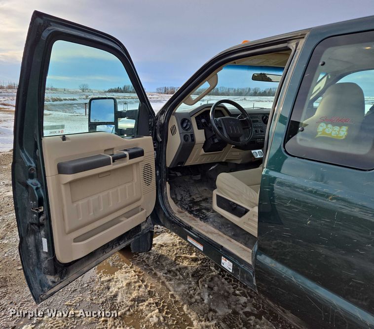 image for item ES2634 2008 Ford F450 truck cab and chassis