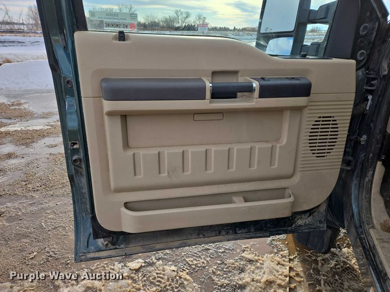 image for item ES2634 2008 Ford F450 truck cab and chassis