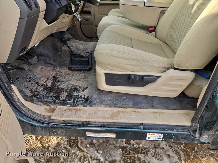 image for item ES2634 2008 Ford F450 truck cab and chassis