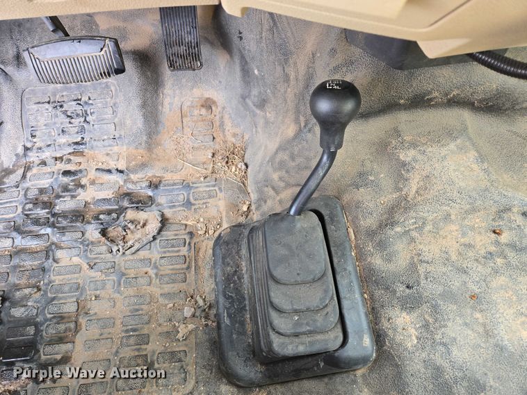 image for item ES2634 2008 Ford F450 truck cab and chassis