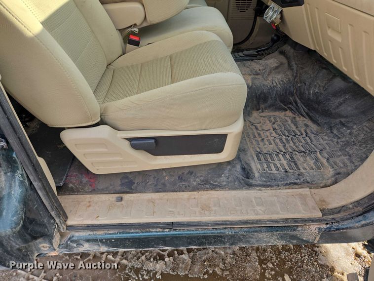 image for item ES2634 2008 Ford F450 truck cab and chassis