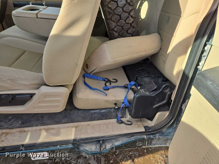 image for item ES2634 2008 Ford F450 truck cab and chassis