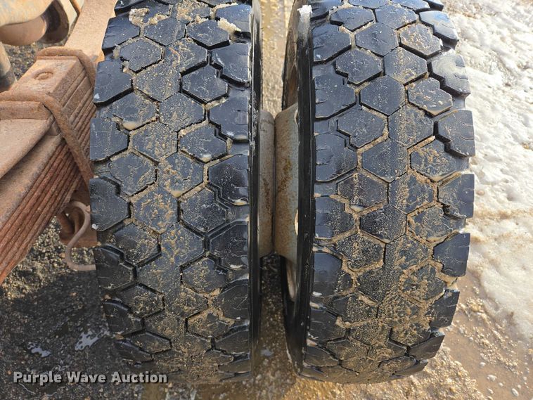 image for item ES2634 2008 Ford F450 truck cab and chassis