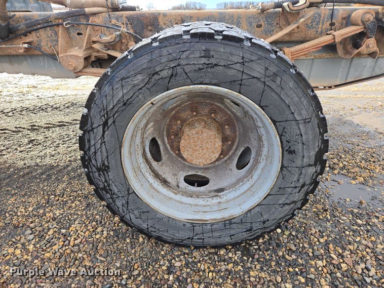 image for item ES2634 2008 Ford F450 truck cab and chassis