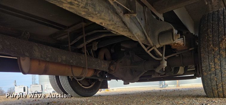 image for item ES2667 2013 Ford Eldorado shuttle bus