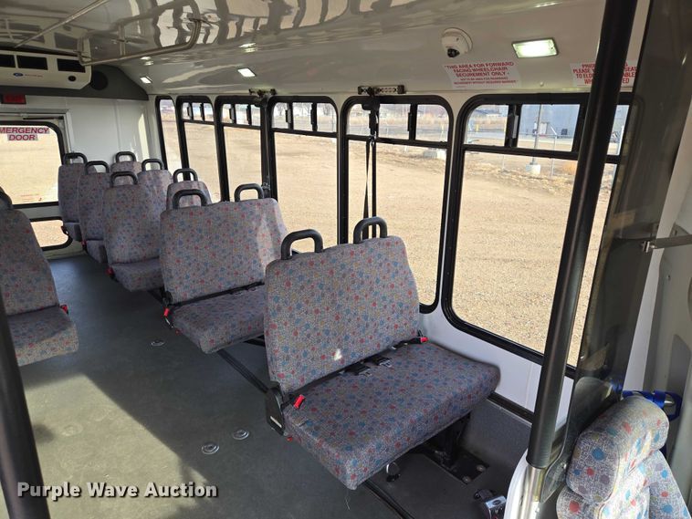 image for item ES2667 2013 Ford Eldorado shuttle bus