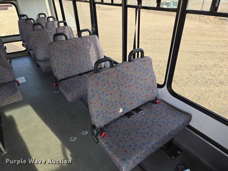 image for item ES2667 2013 Ford Eldorado shuttle bus