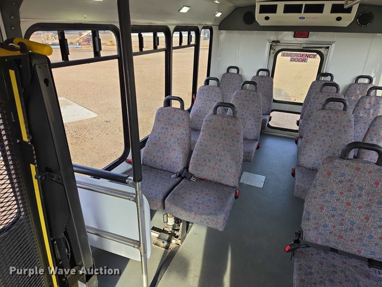 image for item ES2667 2013 Ford Eldorado shuttle bus