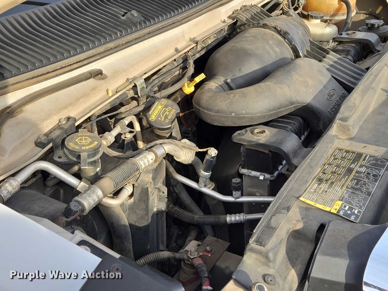 image for item ES2667 2013 Ford Eldorado shuttle bus