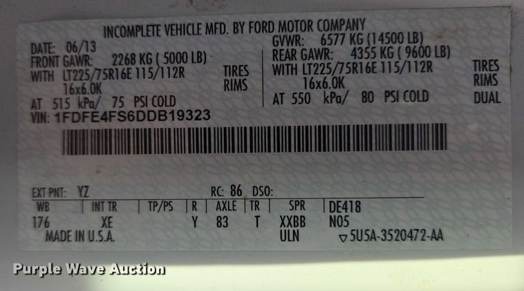 image for item ES2667 2013 Ford Eldorado shuttle bus