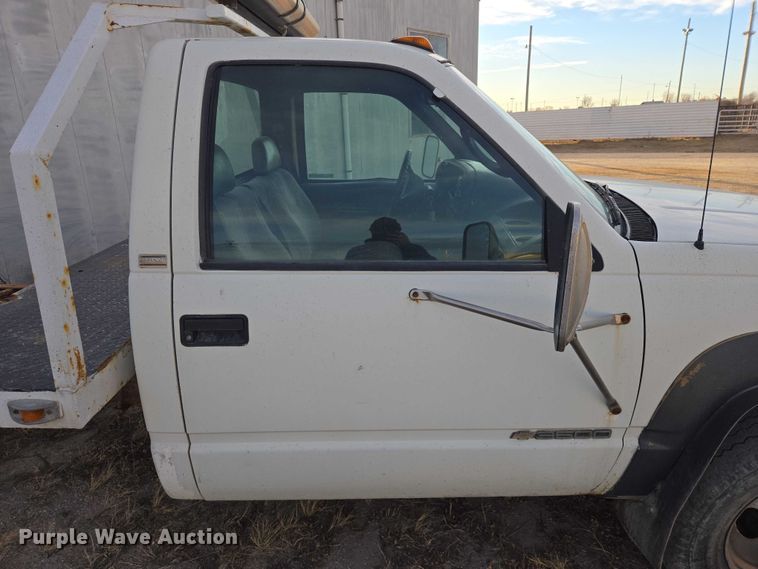 image for item ES2718 1995 Chevrolet 3500 pickup truck cab and chassis