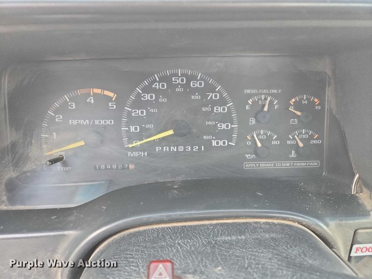 image for item ES2718 1995 Chevrolet 3500 pickup truck cab and chassis