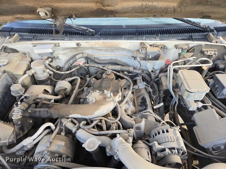 image for item ES2718 1995 Chevrolet 3500 pickup truck cab and chassis