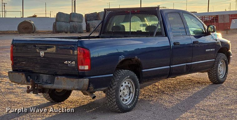 image for item ES2719 2005 Dodge Ram 1500 Ext. Cab pickup truck