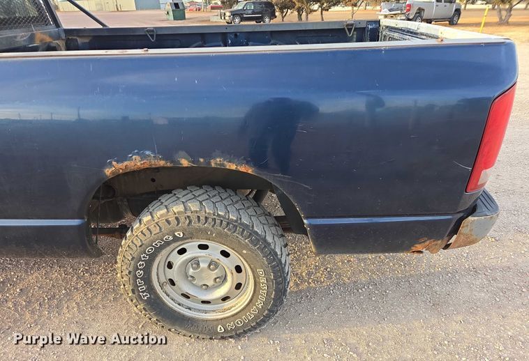 image for item ES2719 2005 Dodge Ram 1500 Ext. Cab pickup truck