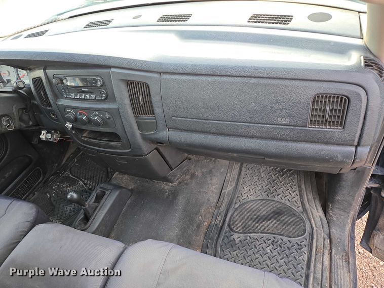 image for item ES2719 2005 Dodge Ram 1500 Ext. Cab pickup truck