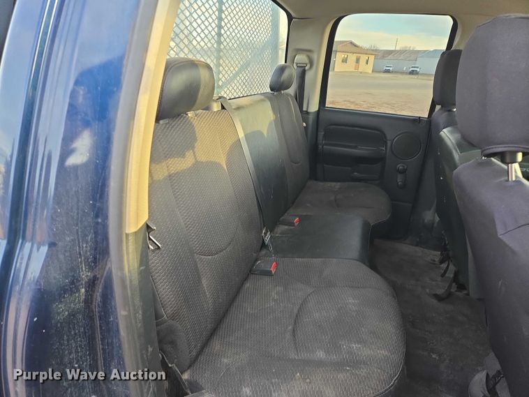 image for item ES2719 2005 Dodge Ram 1500 Ext. Cab pickup truck