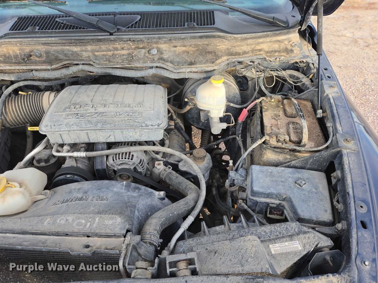 image for item ES2719 2005 Dodge Ram 1500 Ext. Cab pickup truck