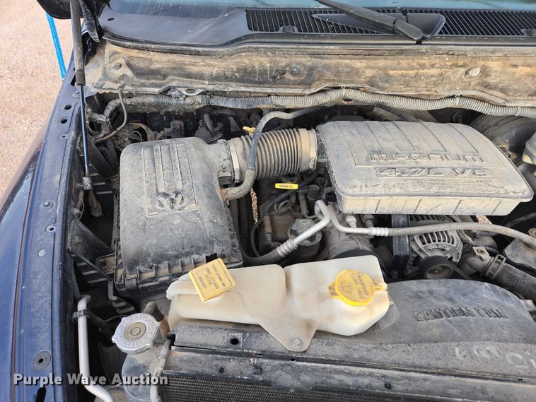 image for item ES2719 2005 Dodge Ram 1500 Ext. Cab pickup truck