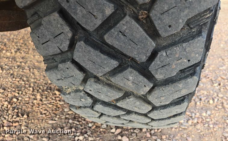 image for item ES2719 2005 Dodge Ram 1500 Ext. Cab pickup truck