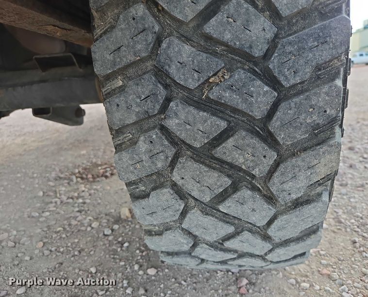 image for item ES2719 2005 Dodge Ram 1500 Ext. Cab pickup truck