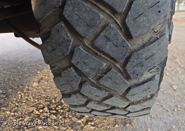 image for item ES2719 2005 Dodge Ram 1500 Ext. Cab pickup truck