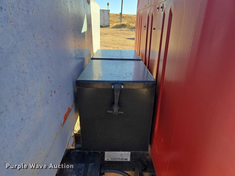 image for item ES2722 1984 International 1954 rollback truck