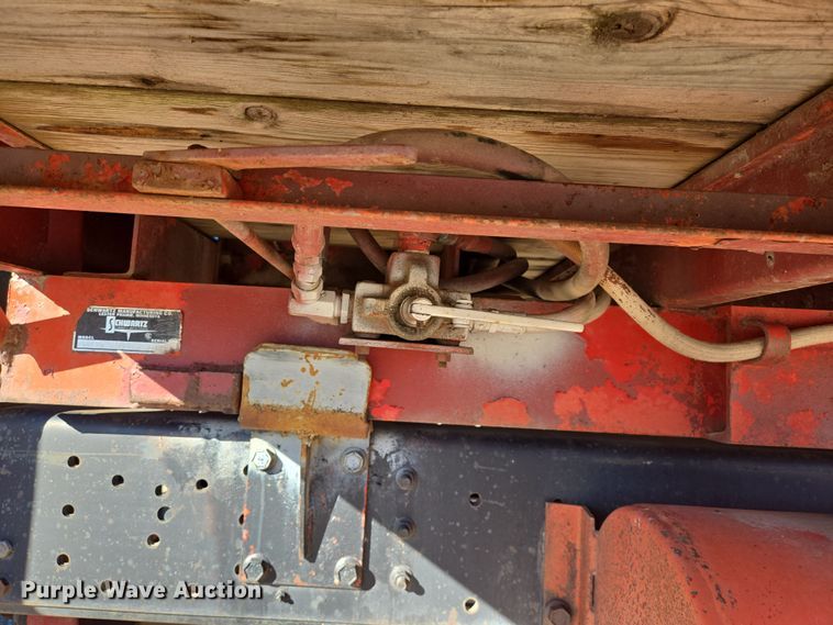 image for item ES2722 1984 International 1954 rollback truck