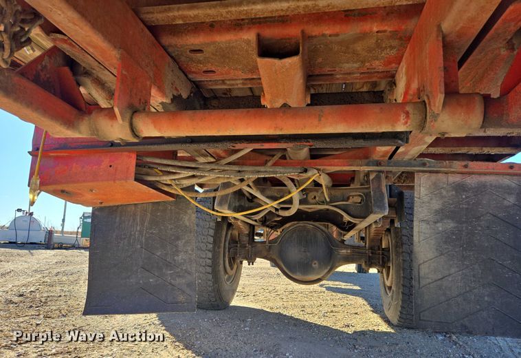 image for item ES2722 1984 International 1954 rollback truck