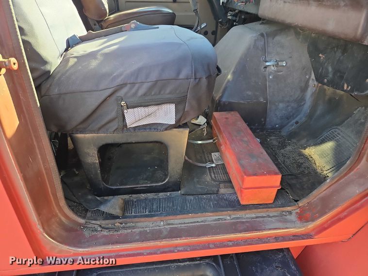 image for item ES2722 1984 International 1954 rollback truck