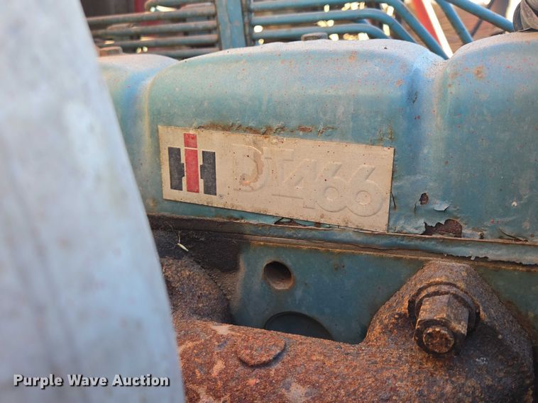 image for item ES2722 1984 International 1954 rollback truck