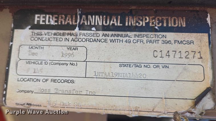 image for item ES2722 1984 International 1954 rollback truck