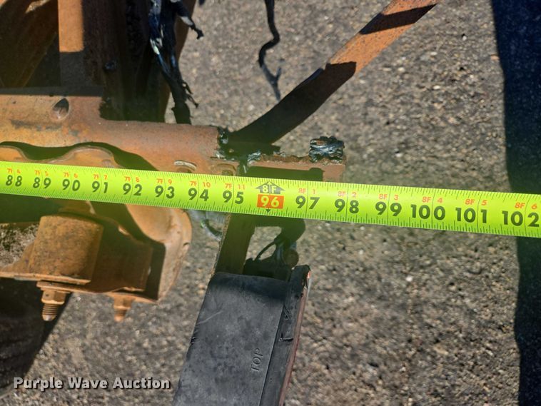 image for item ES2723 1997 Chevrolet 3500 Crew Cab pickup truck cab and chassis