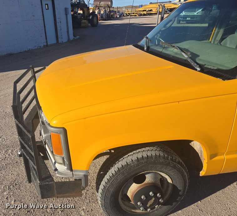 image for item ES2725 1996 Chevrolet 3500 Crew Cab dump bed pickup truck