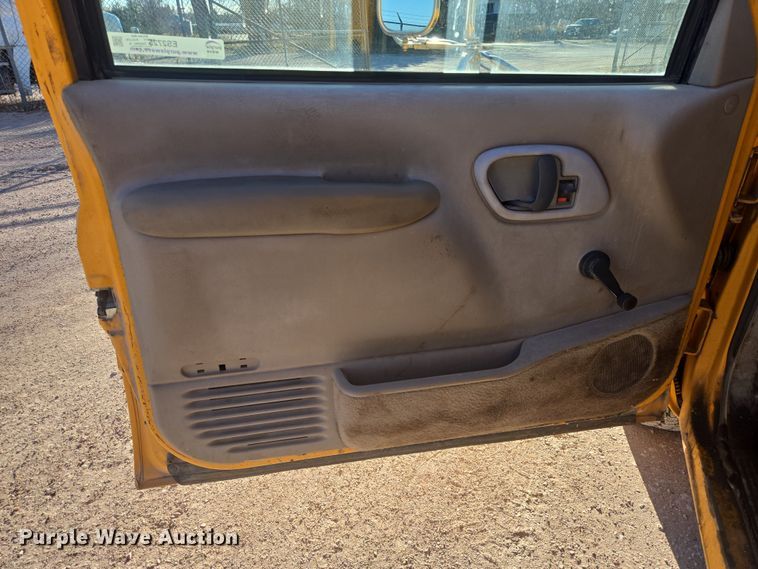 image for item ES2725 1996 Chevrolet 3500 Crew Cab dump bed pickup truck