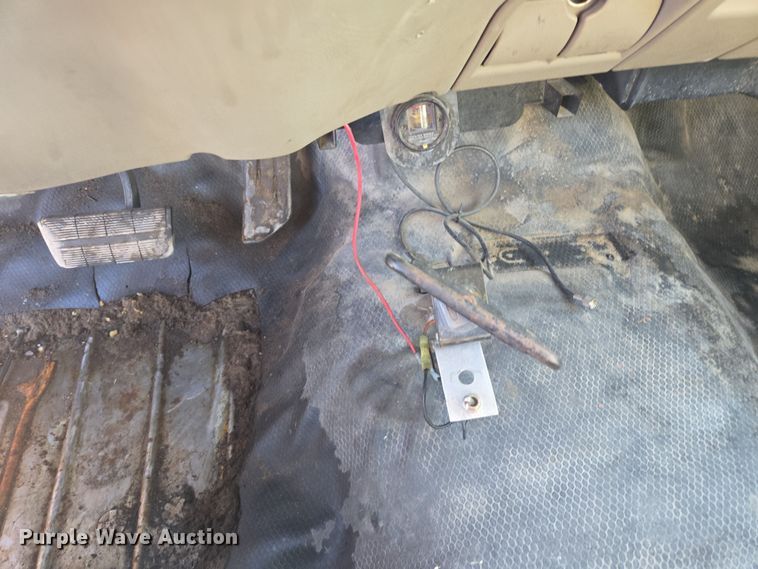 image for item ES2725 1996 Chevrolet 3500 Crew Cab dump bed pickup truck