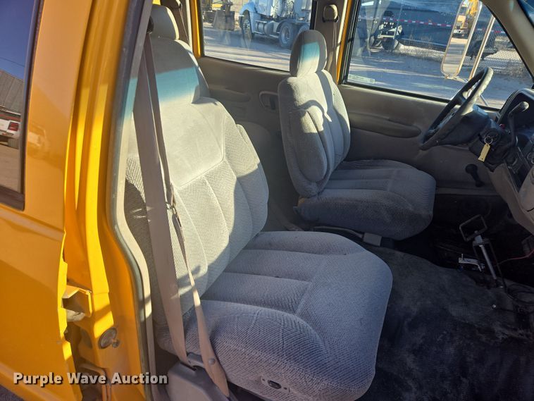 image for item ES2725 1996 Chevrolet 3500 Crew Cab dump bed pickup truck