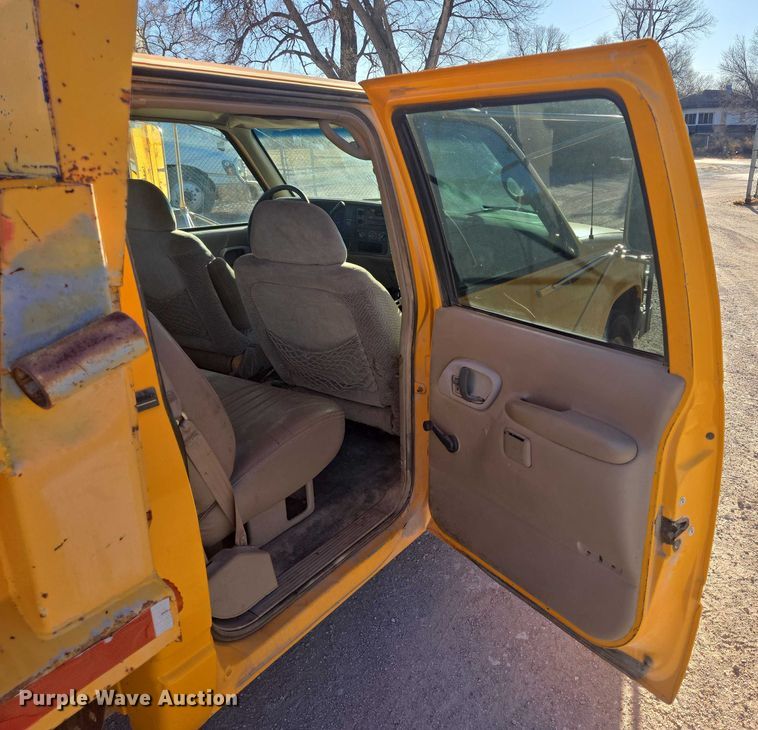 image for item ES2725 1996 Chevrolet 3500 Crew Cab dump bed pickup truck