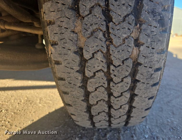 image for item ES2725 1996 Chevrolet 3500 Crew Cab dump bed pickup truck