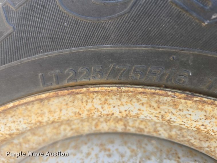 image for item ES2725 1996 Chevrolet 3500 Crew Cab dump bed pickup truck