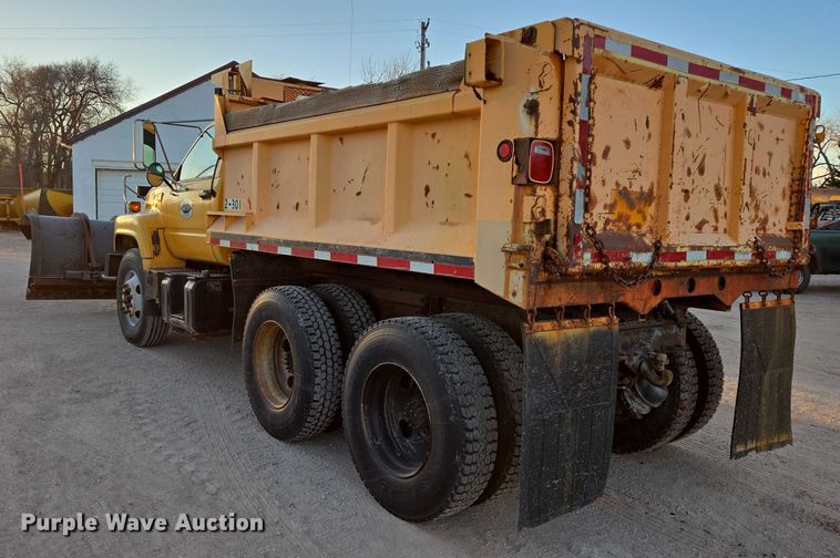 image for item ES2726 2001 GMC C8500 dump truck